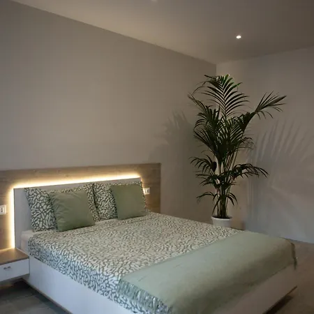 Romanapartments Daire Mestre